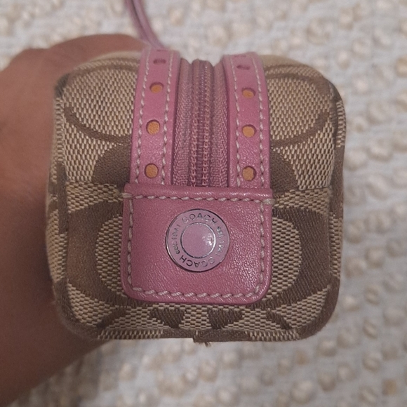 Coach Monogram Wristlet - Picture 4 of 6